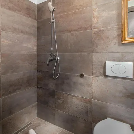 Beach Front Apartment In Jadranovo With Wifi Apartament Jadranovo