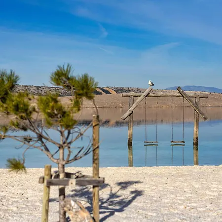 Apartament Beach Front Apartment In Jadranovo With Wifi *