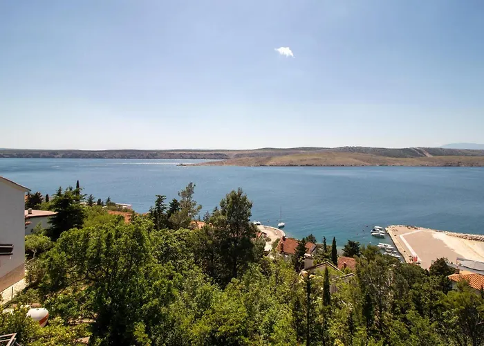 Stunning In Apartament Jadranovo